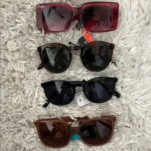 Foster Grant Set of 4 Sunglasses NWT